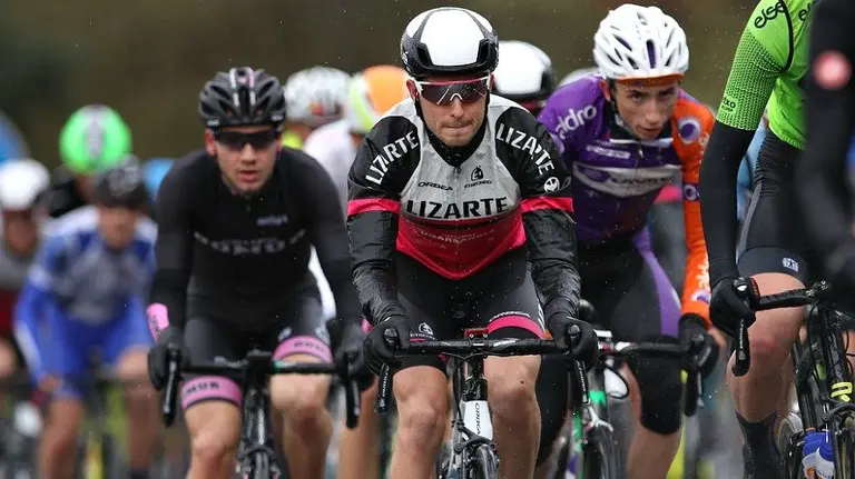 El equipo Lizarte en pleno esfuerzo en Gorla.