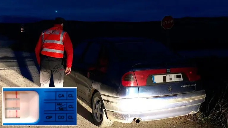 La patrulla de la Policía Foral intercepta al conductor del vehículo drogado con cinco sustancias. CEDIDA