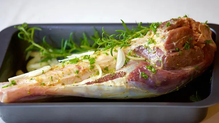 Una pata de cordero antes de ser cocinada ARCHIVO