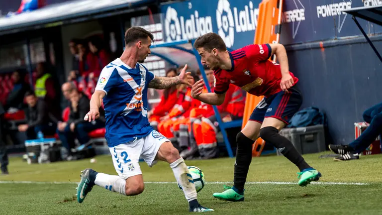 Kike Barja. Partido de Liga entre Osasuna y Tenerife disputado en El Sadar (10). IÑIGO ALZUGARAY