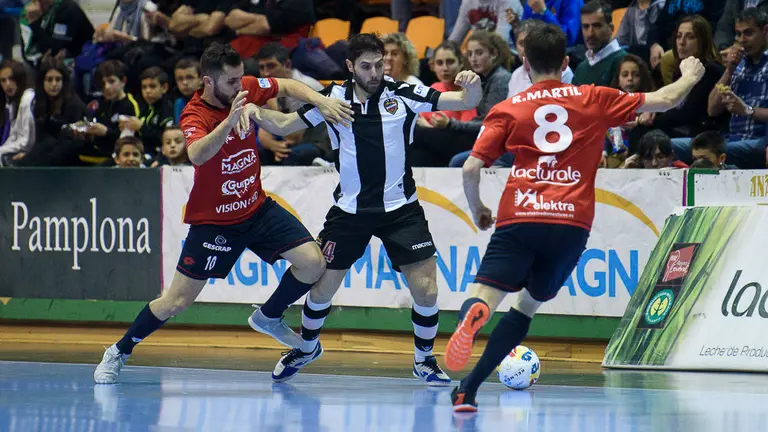 Partido entre Osasuna Magna y Levante. PABLO LASAOSA 04