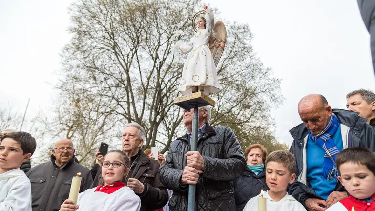 El Ángel de Aralar llega a Pamplona (06). IÑIGO ALZUGARAY