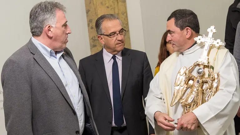 Visita del Ángel de Aralar al Ayuntamiento de Pamplona (21). IÑIGO ALZUGARAY