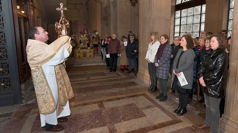 La presidenta del Gobierno foral, Uxue Barkos, recibe al Ángel de Aralar en el Palacio de Navarra Foto GOBIERNO DE NAVARRA