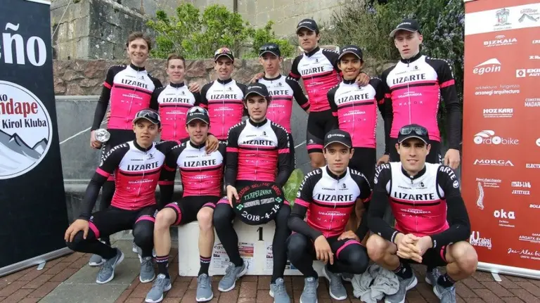 El equipo navarro Lizarte en Ereño. Cedida.