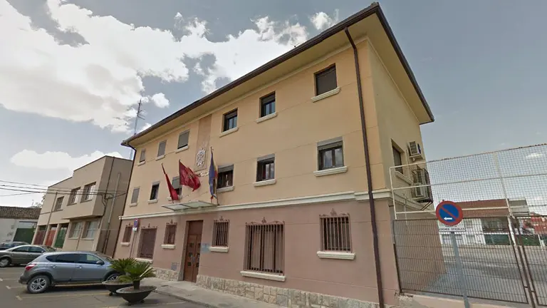 Imagen de la fachada del Ayuntamiento de Milagro ARCHIVO