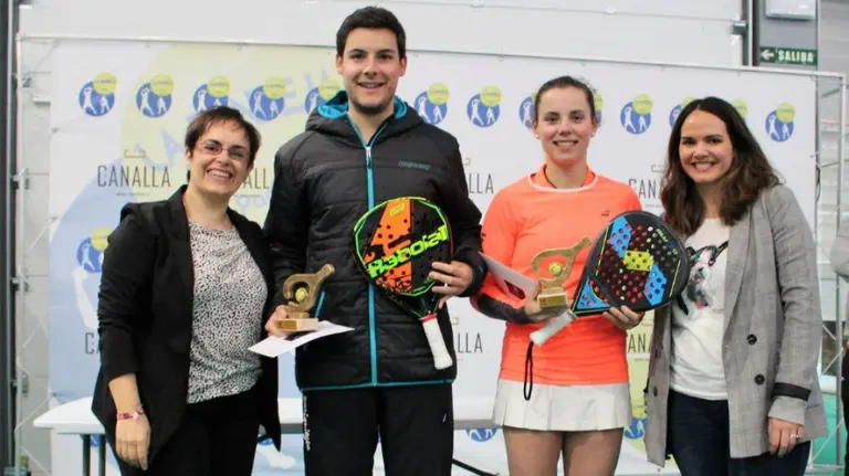 Campeones mixtos de pádel.