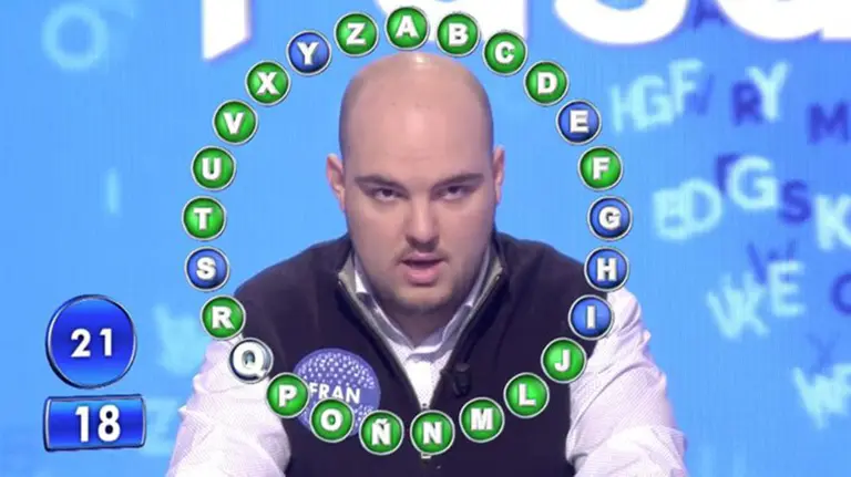 Momento en el que el concursante de Pasapalabra ha sido preguntado por una palabra que contiene la Q y se refiere a la lengua vasca TELECINCO