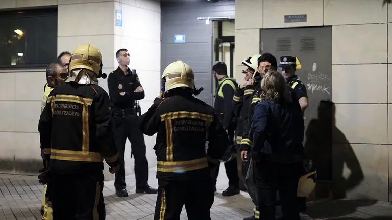 Explosión nocturna en el edificio de Hacienda de la calle Yanguas y Miranda de Pamplona (6)