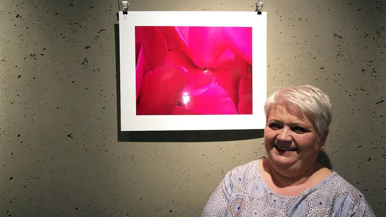 La fotógrafa Mª Puy Albistur inaugura en su exposición Contrastes en Ámbito Cultural de El Corte Inglés de Pamplona CEDIDA