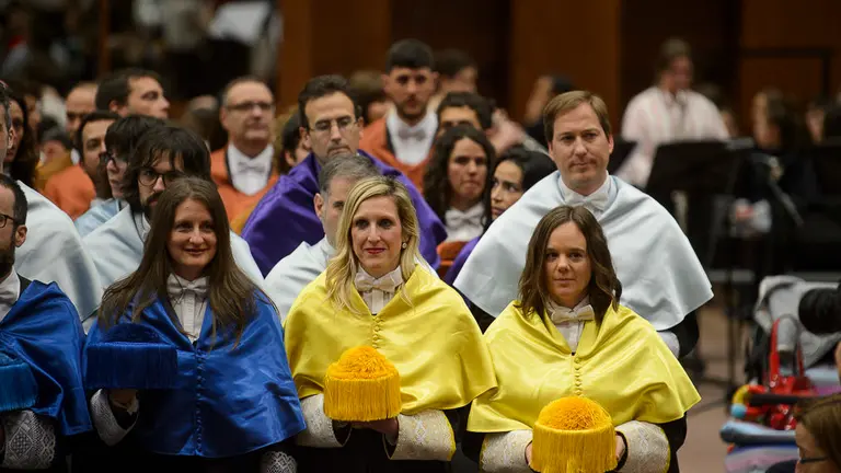 La Universidad Pública de Navarra celebra el acto de investidura de 178 nuevos doctores y doctoras. PABLO LASAOSA 25