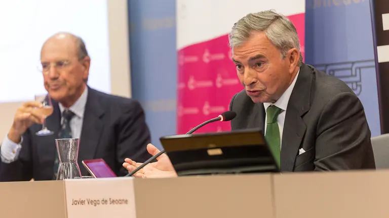  Conferencia de Javier Vega de Seoane, presidente de Honor del Círculo de Empresarios (16). IÑIGO ALZUGARAY