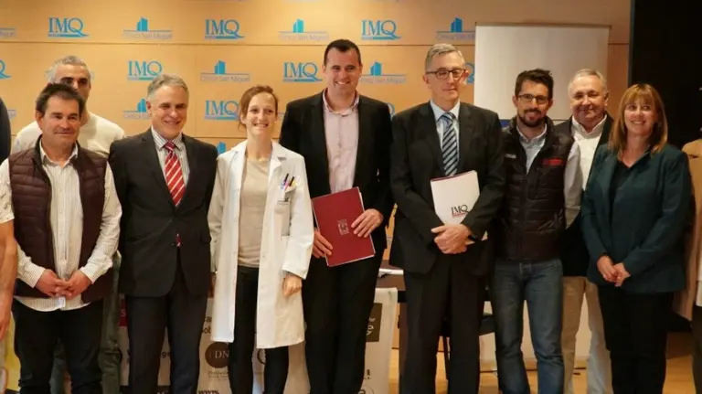 Foto de familia de la Fundación Miguel Induráin.