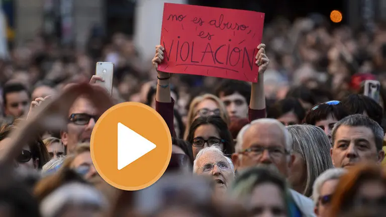 Concentración en contra de los 9 años de carcel para la manada. PABLO LASAOSA 03