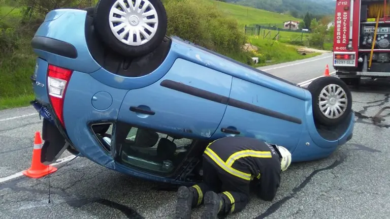 Accidente en Larrasoaña BOMBEROS DE NAVARRA