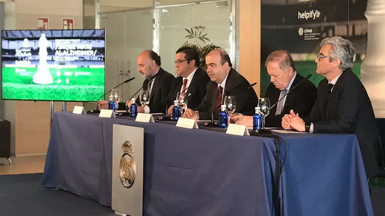 Presentacion en el Estadio del Santiago Bernabeu del torneo ajedrez solidario organizado por el CIMA