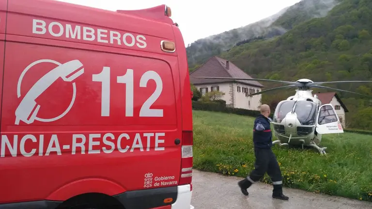 Traslado de un herido desde Burguete BOMBEROS