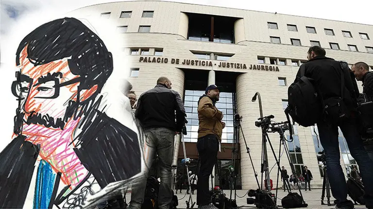 GRAF2969. PAMPLONA (ESPAÑA), 26/04/2018.- Numerosos medios de comunicación esperan en el exterior del Palacio de Justicia de Navarra donde hoy la sección Segunda de la Audiencia de Navarra hará pública la sentencia del caso de La Manada, como se autodenominaban los cinco jóvenes sevillanos acusados de violación a una chica en los sanfermines de 2016. EFE/Jesús Diges