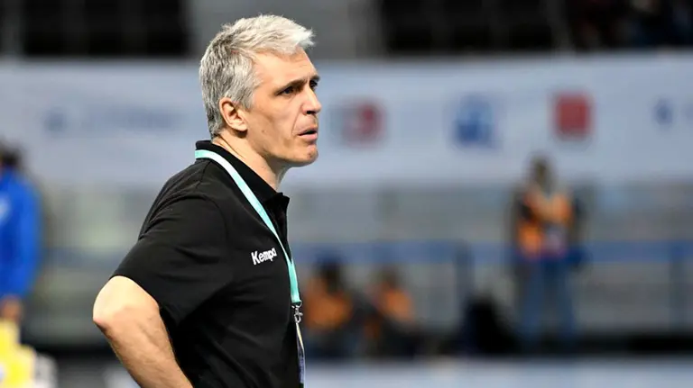 Juanto Apezetxea en el madrid Arena. Twitter Asobal.