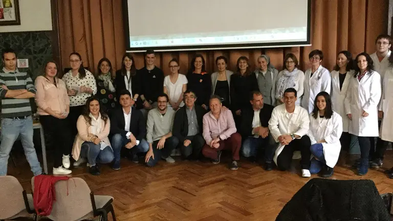 Todos los ponentes de los proyectos junto a los responsables de Gobierno de Navarra y la dirección del centro (1)