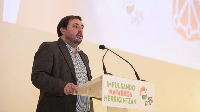 El PNV celebra un homenaje a los militantes con 25 años o más afiliados al partido. PABLO LASAOSA16