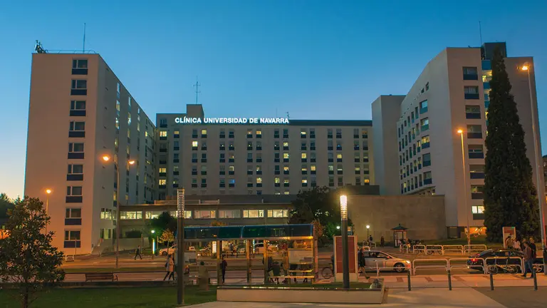 Exterior de la Clínica Universidad de Navarra. CEDIDA
