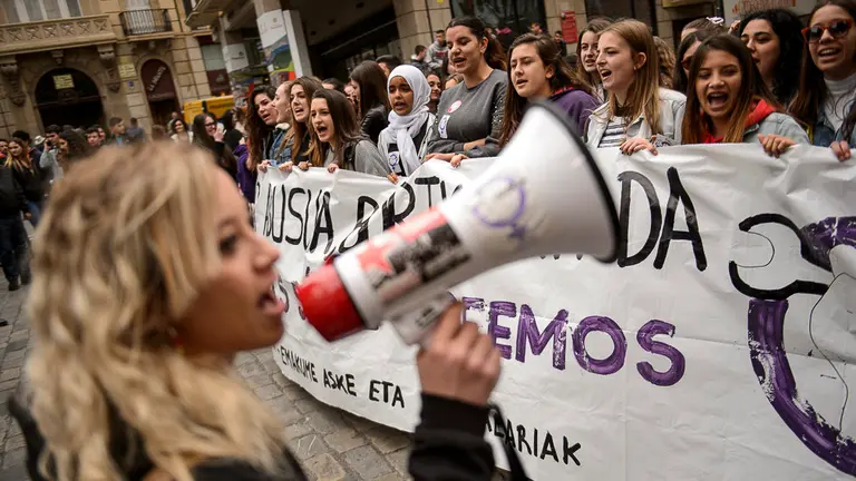 El Sindicato de Estudiantes convoca una huelga en aulas de institutos y universidades en contra de la sentencia de la Manada. PABLO LASAOSA04