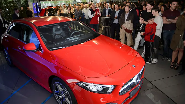 Presentación del nuevo modelo Mercedes Clase A en el concesionario Gazpi en Tajonar. PABLO LASAOSA01 (8)