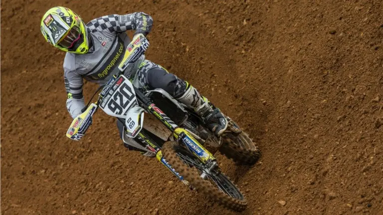 Ander Valentín en una prueba de motocross. Cedida.