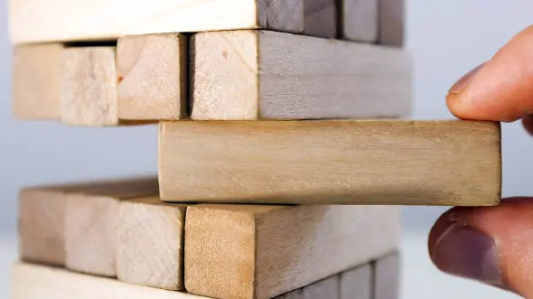 Mover una pieza tiene sus riesgos y sus consecuencias. 