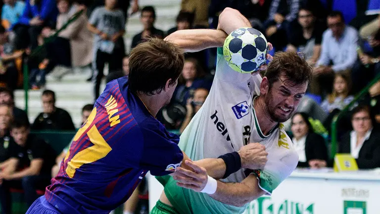 Raúl Nantes. Helvetia Anaitasuna - Barcelona. MIGUEL OSÉS.