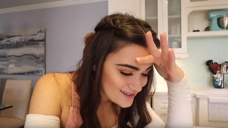 La joven youtuber Cloe Couture, abrumada por el éxito generado en Twitter