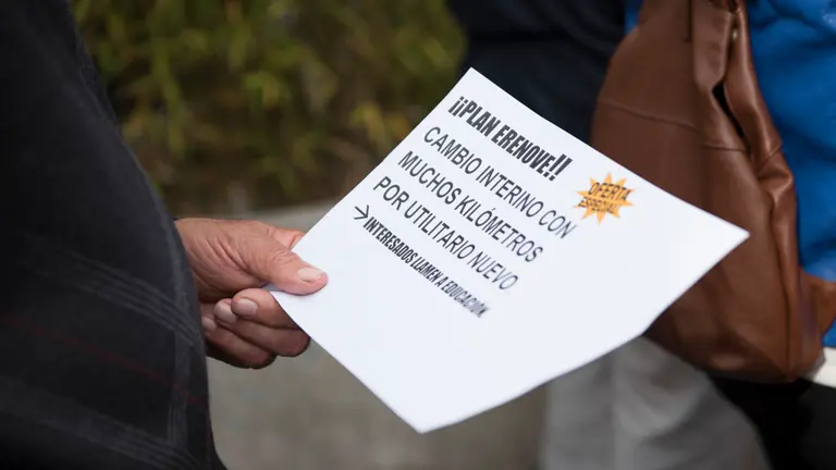 Manifestación convocada por la Plataforma de Docentes de Interinos. MIGUEL SANTIAGO11