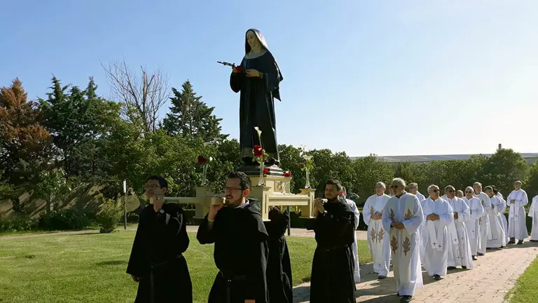 Marcilla celebra la procesión en honor de Santa Rita. AMAYA LUQUI (4)