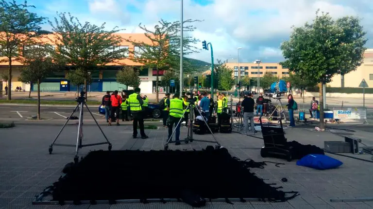 El equipo internacional desplazado a Pamplona para grabar el nuevo anuncio de Mercedes. NAVARRACOM