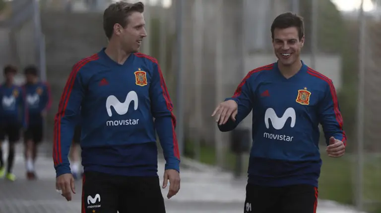 Los navarros Nacho Monreal y César Azpilicueta durante uno de los primeros entrenamientos de la selección española SEFUTBOL