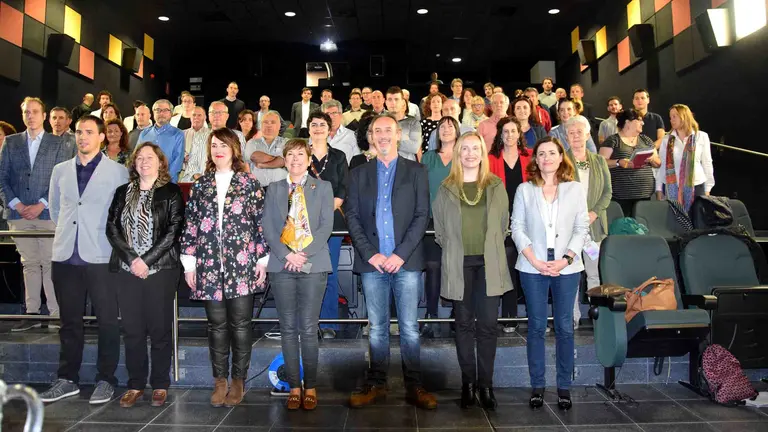 Autoridades asistentes a la presentaci&oacute;n del plan en Tafalla