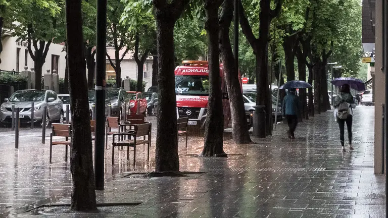 Tarde de lluvia en Pamplona (27). IÑIGO ALZUGARAY