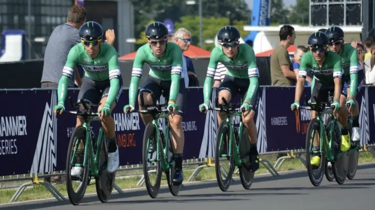 El equipo Caja Rural en las Hammer Series.