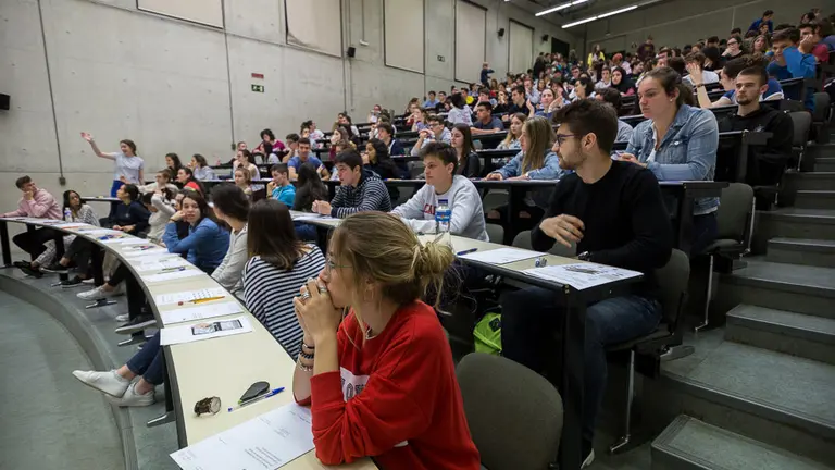 Inicio de las pruebas de Evaluación de Bachillerato para el Acceso a la Universidad (EBAU), antigua Selectividad, en Navarra (38). IÑIGO ALZUGARAY