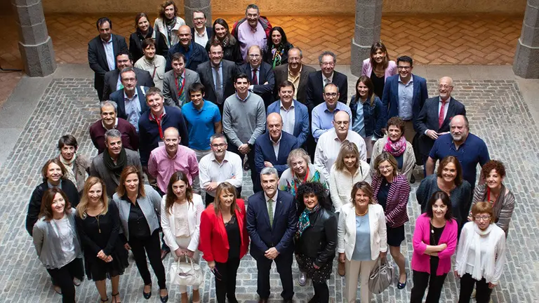 Participantes en el XIII Seminario sobre Aspectos Jur&iacute;dicos de la Gesti&oacute;n Universitaria, que se celebra en el Palacio del Condestable de Pamplona. UPNA