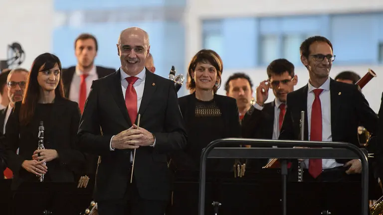La banda La Pamplonesa ofrece un concierto con música popular del maestro Turrillas, bandas sonoras, pop y rock. PABLO LASAOSA 06