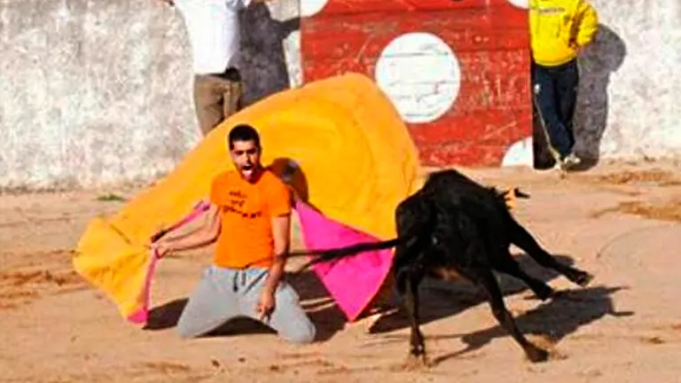 Rubén Quintanar, el recortador que ha fallecido en un festejo taurino en Valencia FACEBOOK