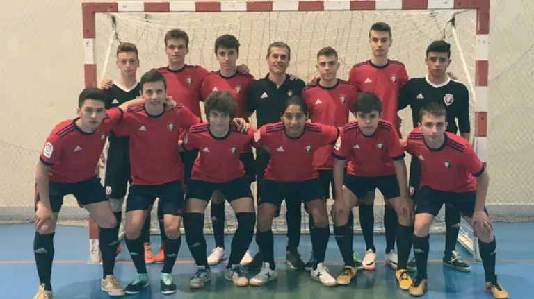 Equipo cadete de Osasuna Magna.