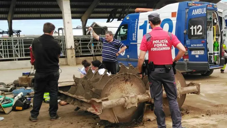 Un hombre ha resultado herido tras ser arrollado por un rotavator en una finca de Caparroso POLICÍA FORAL