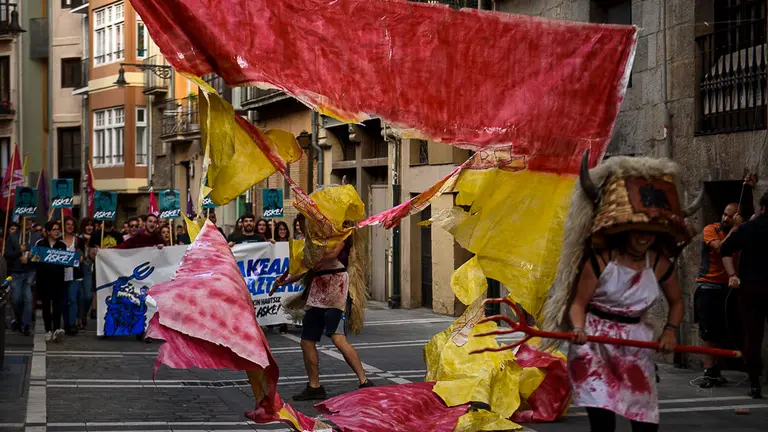 Ernai se manifiesta en rechazo a la sentencia por la agresión de dos guardias civiles en Alsasua. PABLO LASAOSA 14
