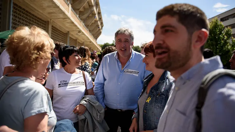 Miles de personas se manifiestan en Pamplona por la detención de unos jóvenes tras agredir a dos guardias civiles en Alsasua en 2016. PABLO LASAOSA 08