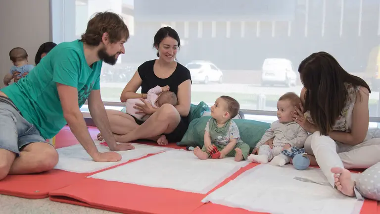 Nuevo centro de atención a la lactancia en el Complejo Hospitalario de Navarra. GOBIERNO DE NAVARRA