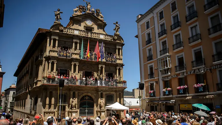 Concierto de AGAO en el Ayuntamiento de Pamplona por el Día Europeo de la ópera. PABLO LASAOSA 04