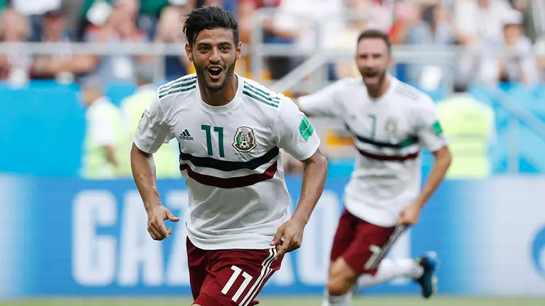Rostov-on-don (Russian Federation), 23/06/2018.- Carlos Vela de México celebra el primer marcado a la selección de Corea en el Mundial 2018. EFE.